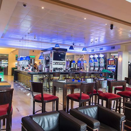 ホテル Enjoy ビニャ・デル・マール エクステリア 写真 The bar at the airport
