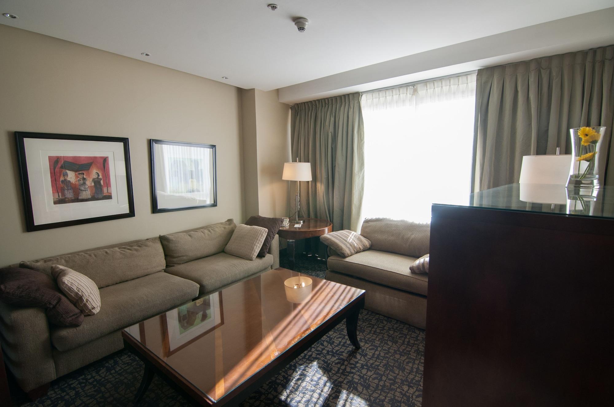 ホテル Enjoy ビニャ・デル・マール エクステリア 写真 Living room of a suite at the Fairmont Olympic Hotel